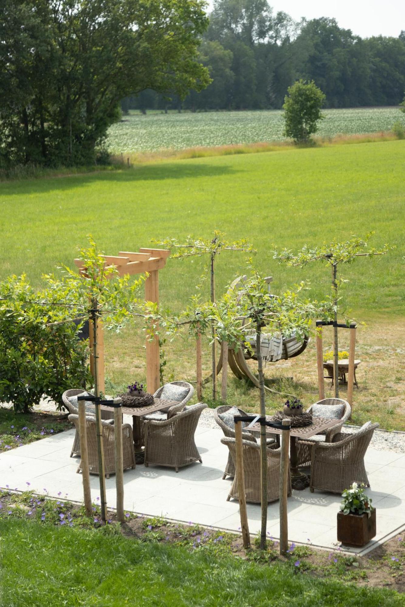 Bed & Breakfast Hoeve Happiness - Ontbijt Inbegrepen - Wellness Aanwezig Voorthuizen Exterior foto
